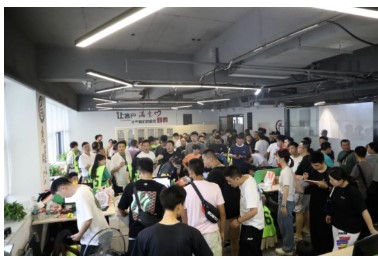 湖南3个涉恶窝点曝光！38名犯罪嫌疑人被抓，金融机构遭敲诈，渠道费高达40%